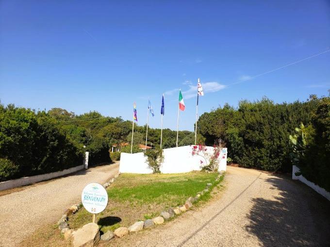 Happy Camp Mobile Homes In Camping Village Baia Paradiso Badesi Buitenkant foto